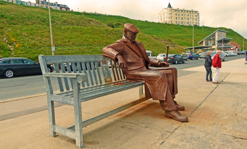 Freddie Gilroy and the Belsen Stragglers, sculpture in Scarborough by Ray Lonsdale