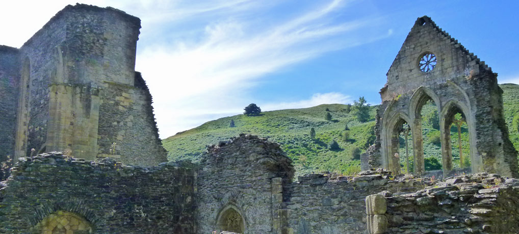 Valle Crucis Abbey