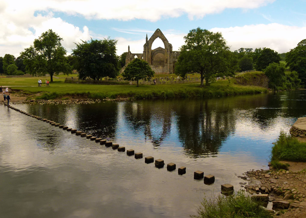 Bolton Abbey and the stepping stones