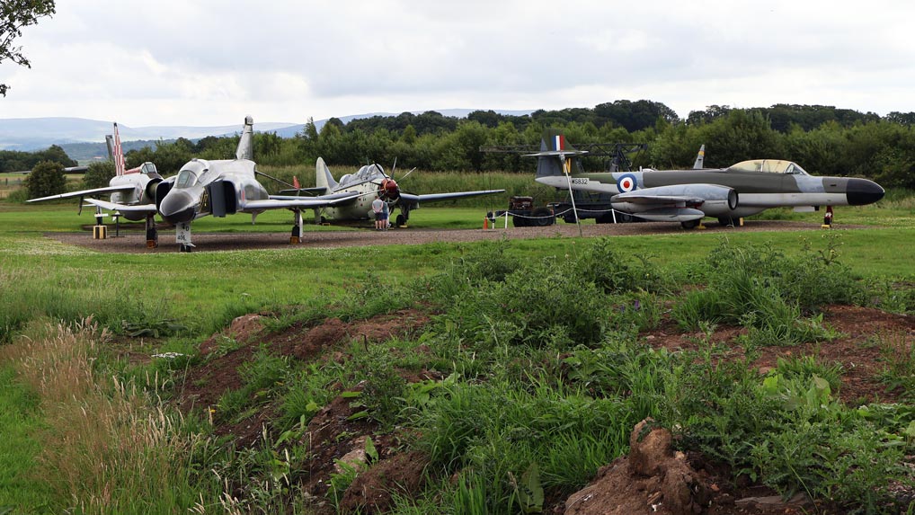 Solway Aviation Museum, aircraft on display